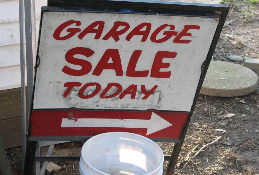 how to have a successful garage sale